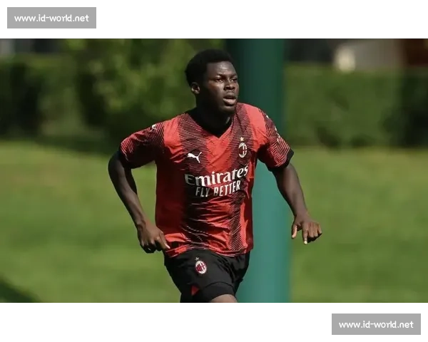 米兰施压那不勒斯！穆萨转会奖金争议升级，目标总价锁定 3000 万欧